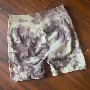 DARCSPORT SHE tie dye scrunch short